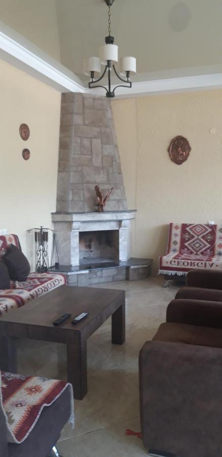 Hotel Iveria Kazbegi Ngoại thất bức ảnh