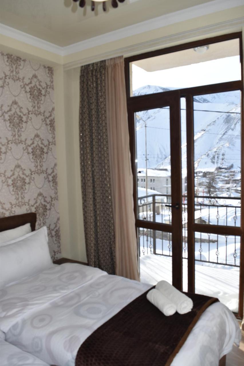 Hotel Iveria Kazbegi Ngoại thất bức ảnh