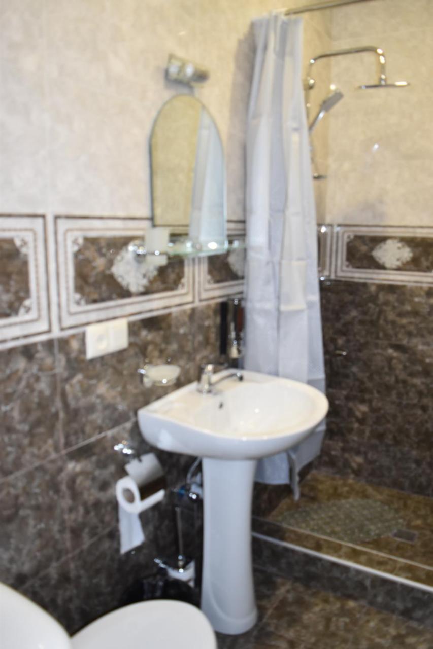 Hotel Iveria Kazbegi Ngoại thất bức ảnh