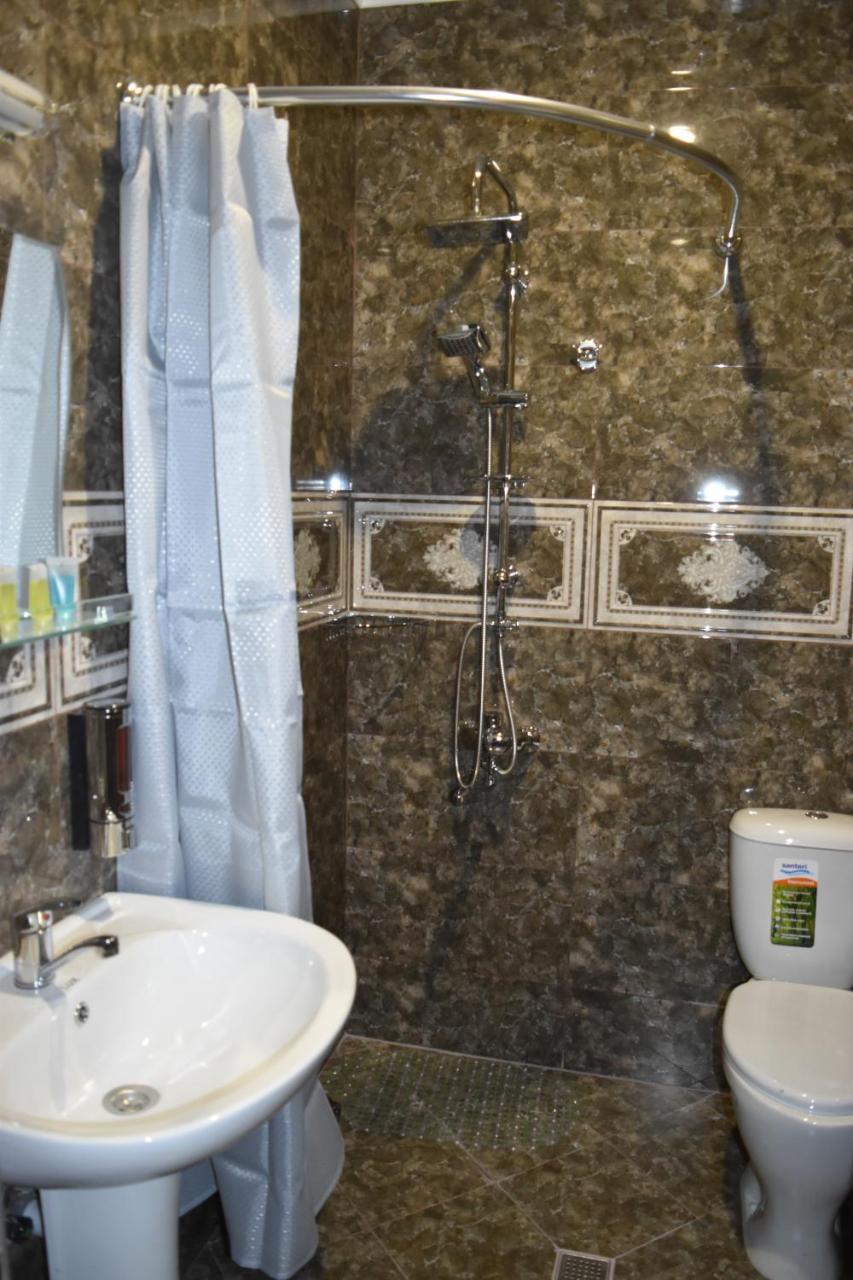 Hotel Iveria Kazbegi Ngoại thất bức ảnh
