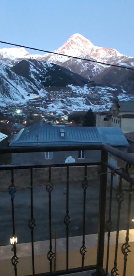 Hotel Iveria Kazbegi Ngoại thất bức ảnh